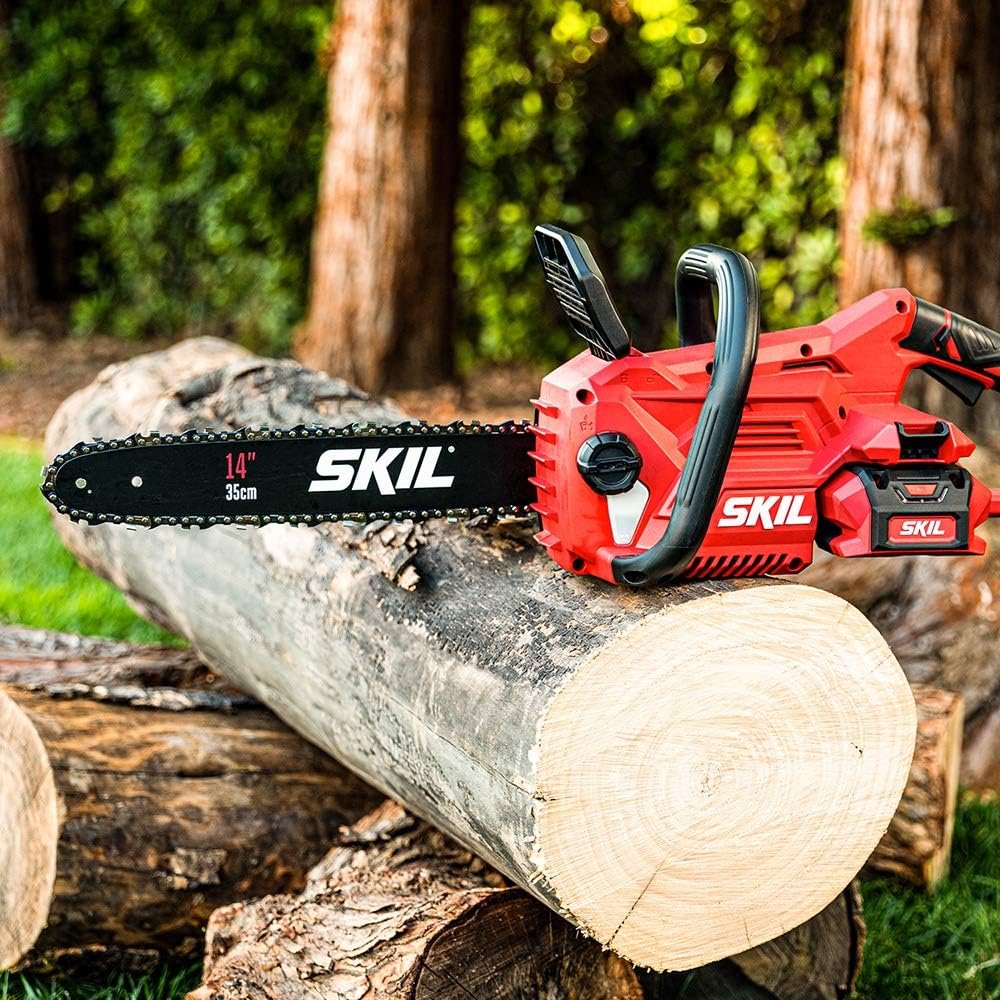 SKIL PWR CORE 40 Brushless 40V 14” Lightweight Chainsaw Kit  PWRCore 402.5Ah Lithium Battery