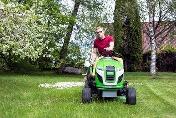 10 Tips to Extend the Life of Your Lawn Mower Battery