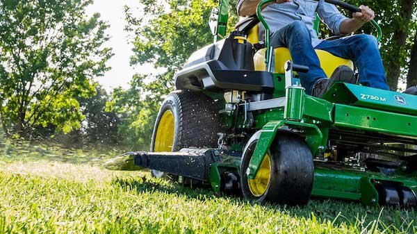 Advantages of a Zero-turn Lawn Mower