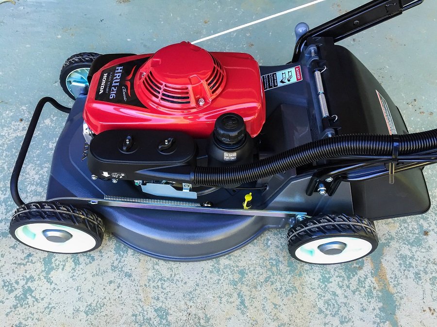 Common Self-Propelled Lawn Mower Issues