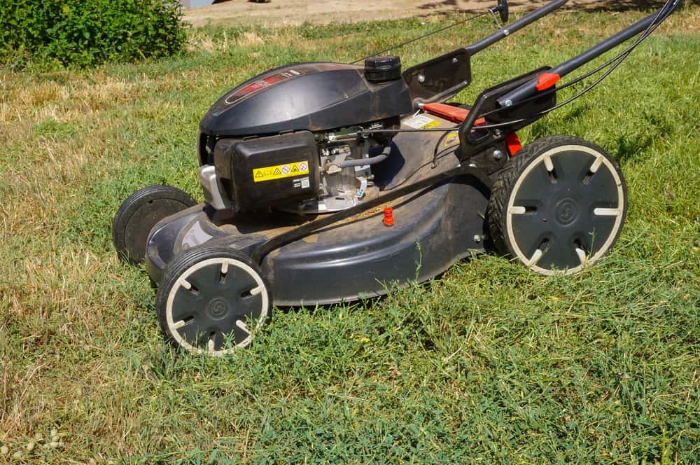 Common Self-Propelled Lawn Mower Issues