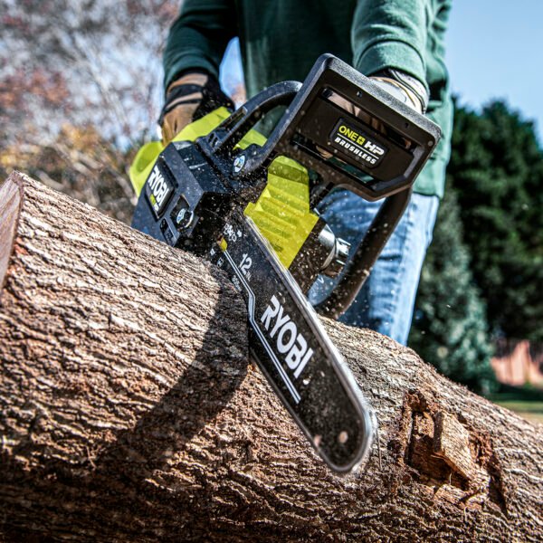 Experience the Whisper-quiet Performance of Cordless Chainsaws