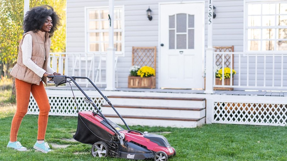 Lawn Mower Safety Tips for Homeowners