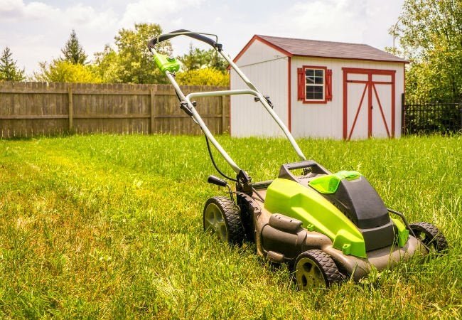 Maximizing the Battery Lifespan of Cordless Lawn Mowers