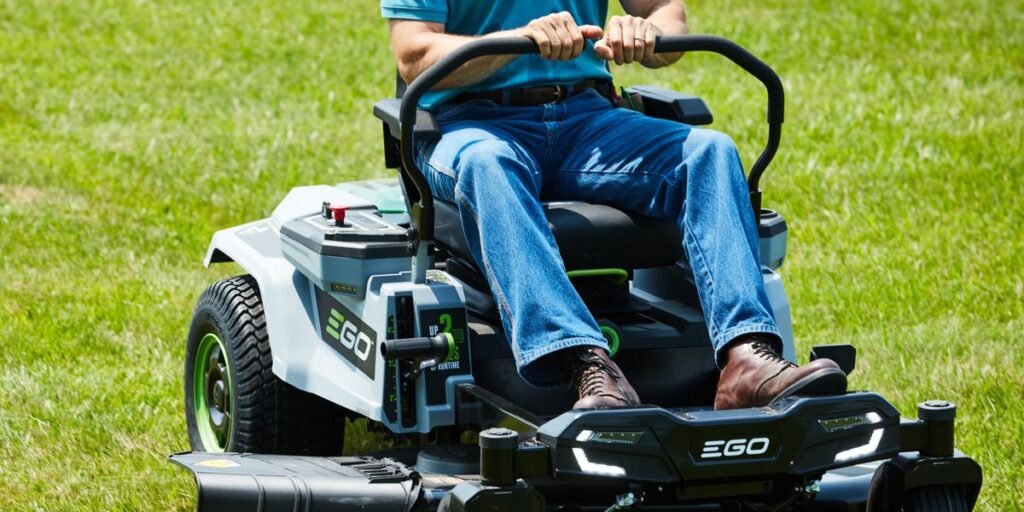 Top Zero-Turn Lawn Mowers for Large Properties